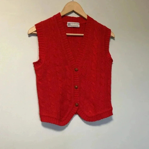 Aston Vintage Hand knitted Hong Kong 100% Shetland wool cable  knit sweater vest - Picture 2 of 6